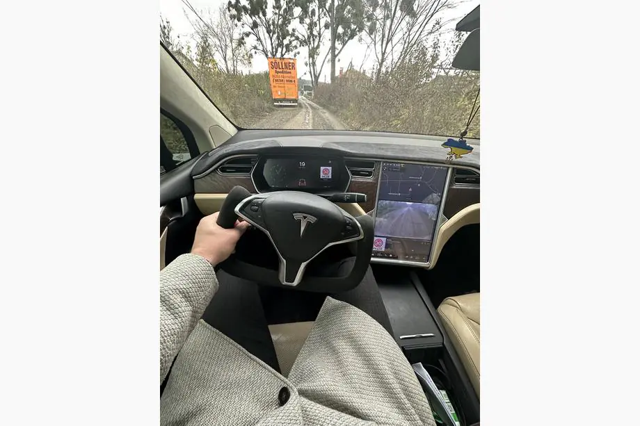 Tesla Model X 2015– Stuur (scheepswiel-design) (Alcantara, met verwarming) Foto 2