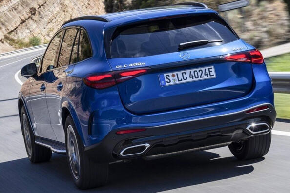 Review van de tweede generatie Mercedes-Benz GLC AWD-crossover Foto 3