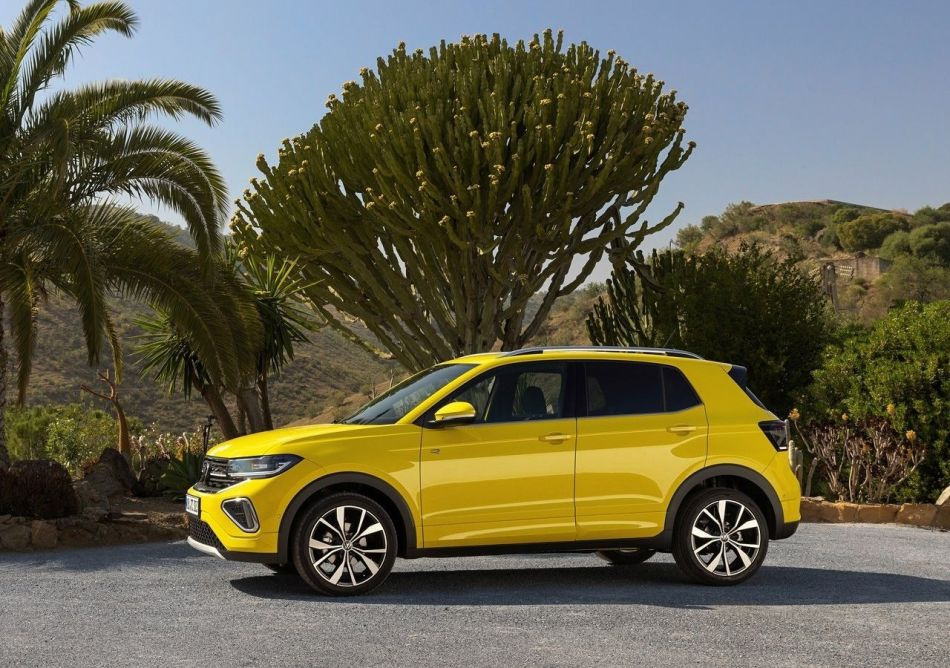 Rijtest van de vernieuwde subcompacte crossover Volkswagen T-Cross