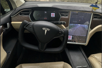 Tesla Model X 2015– Sportstuur (kunstleer met carbon-inlays) foto 6