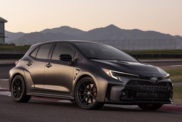 "Opgepepte" hatchback met vierwielaandrijving: Toyota Corolla GR
