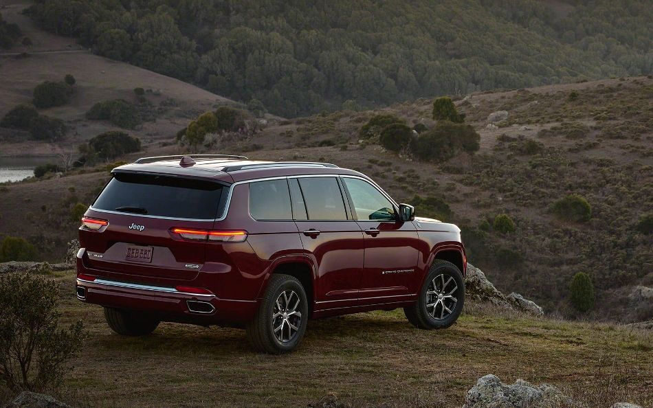 Review Jeep Grand Cherokee L: luxe en kracht