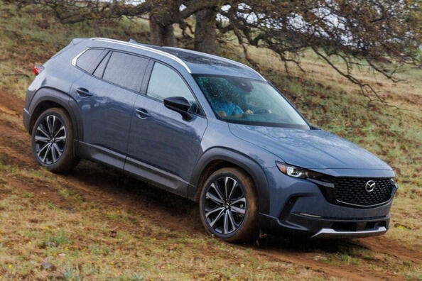 Review van de vierwielaangedreven crossover Mazda CX-50