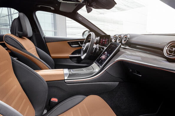 Mercedes-Benz C-Class W206: elegantie en technologie van een nieuwe generatie Foto 6