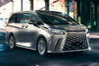Review van de premium minivan Lexus LM van de tweede generatie foto 1