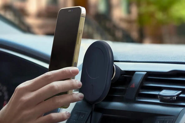 Zo kies je een telefoonhouder: gids voor autobezitters