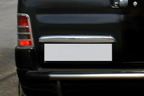 Peugeot Partner 1996–2008 Sierlijst boven nummerplaat (2-deurs, RVS) foto 1