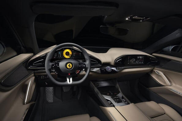Review van de sportieve vierwielaangedreven crossover Ferrari Purosangue Foto 6