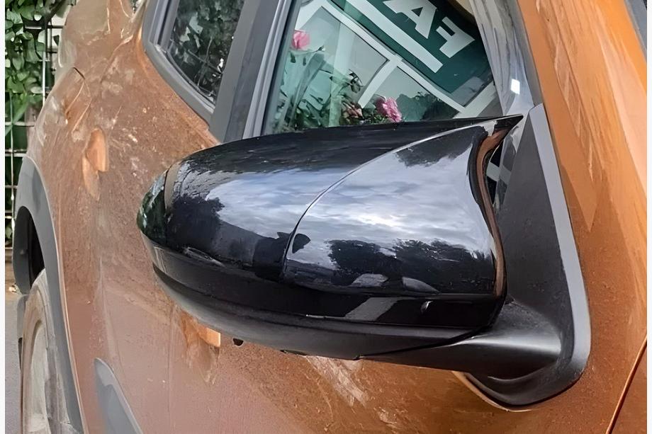 Renault Duster 2018–2024 Spiegelkappen BMW-Style (2 stuks) Image