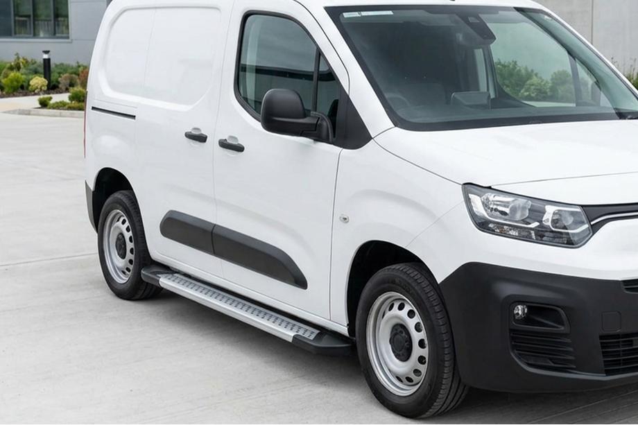 Fiat Doblo III 2023– Side steps New Vision Grey (2 stuks, aluminium) Image