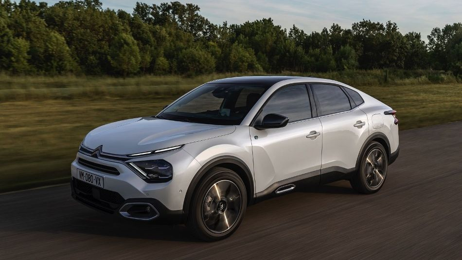 Review van de elektrische crossover-sedan Citroen e-C4 X