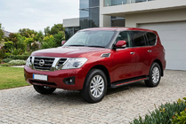 Nissan Armada 2016–2024 Side steps Maya Red (2 stuks, aluminium) foto 1