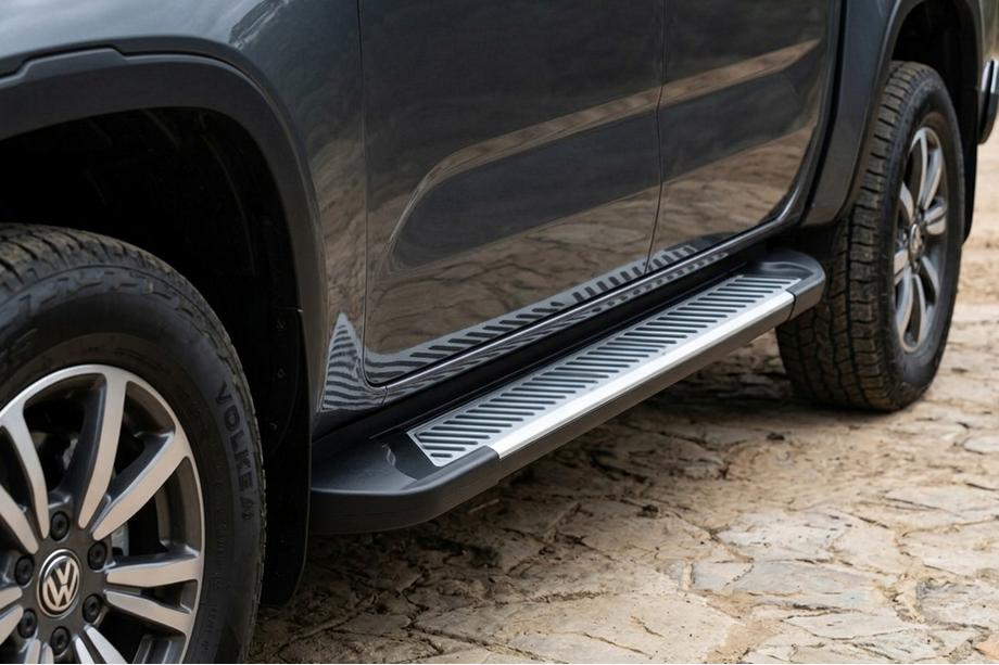 Volkswagen Amarok 2022– Side steps Line (2 stuks, aluminium) Image