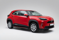 Toyota Yaris/Yaris Cross (XP210) 2020– Side steps Maya Red (2 stuks, aluminium) foto 1
