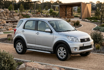 Daihatsu Terios 2006–2017 Side steps Shining V1 (2 st., aluminium) foto 1