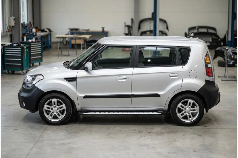 Kia Soul I 2008–2013 Side steps Shining V1 (2 st., aluminium) Foto 1