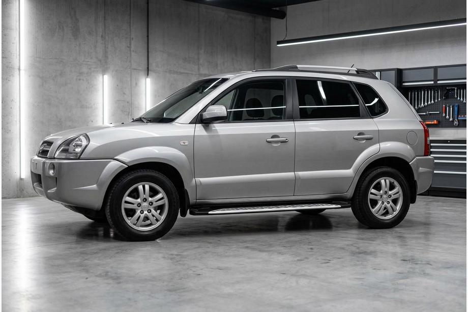 Hyundai Tucson JM 2004– Side steps Shining V1 (2 st., aluminium) Image