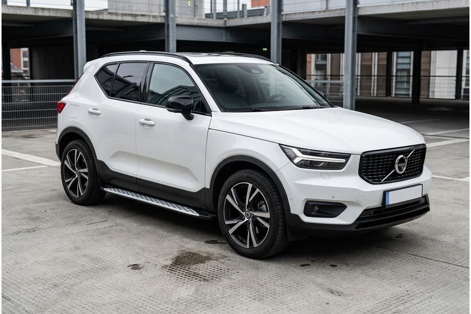 Volvo XC40 2018– Side steps Shining V1 (2 st., aluminium) Image