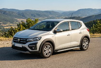 Dacia Sandero 2021– Side steps Shining V1 (2 st., aluminium) foto 1