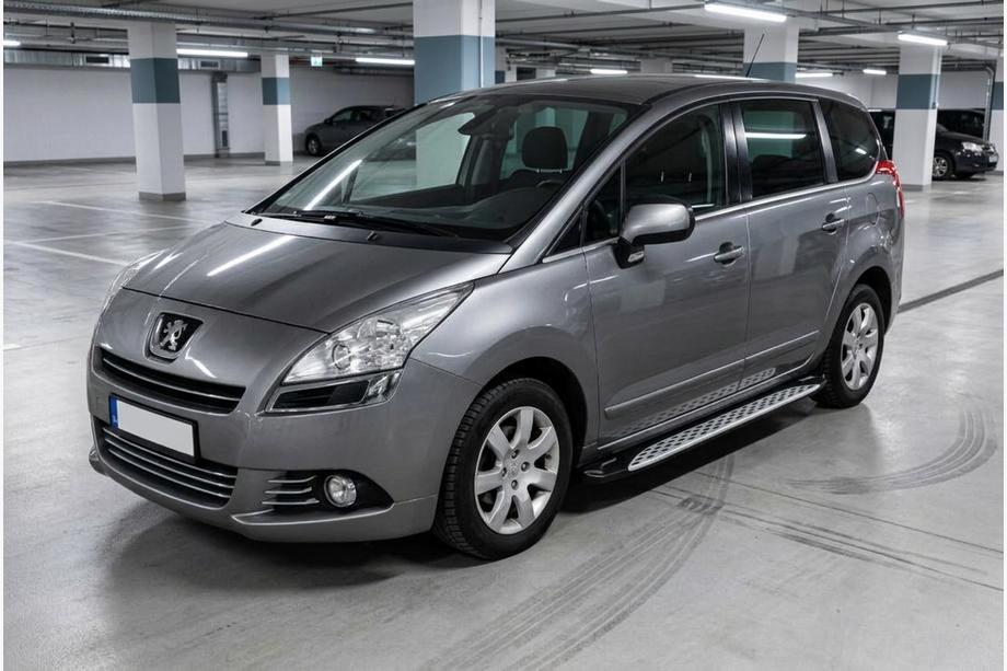 Peugeot 5008 2009–2016 Side steps Shining V1 (2 st., aluminium) Foto 1
