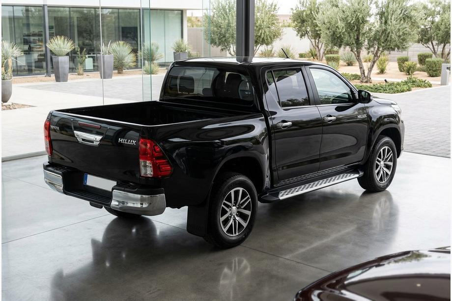 Toyota Hilux 2015– Side steps Shining V1 (2 st., aluminium) Image