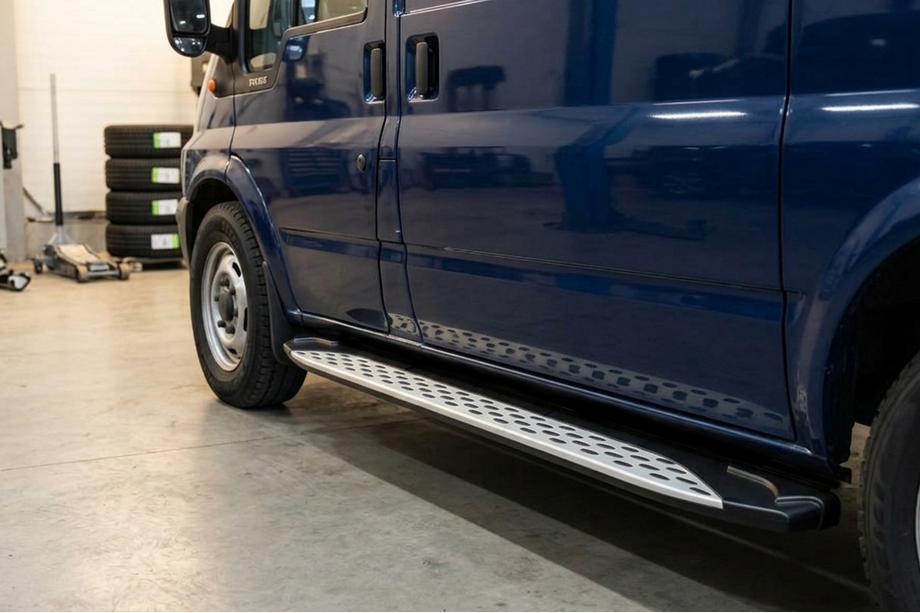 Ford Transit 2000–2014 Shining V1 side steps, L1 (kort) (2 stuks, aluminium) Foto 1