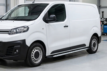 Opel Vivaro 2019– Side steps Shining V1 (2 st., aluminium) foto 1