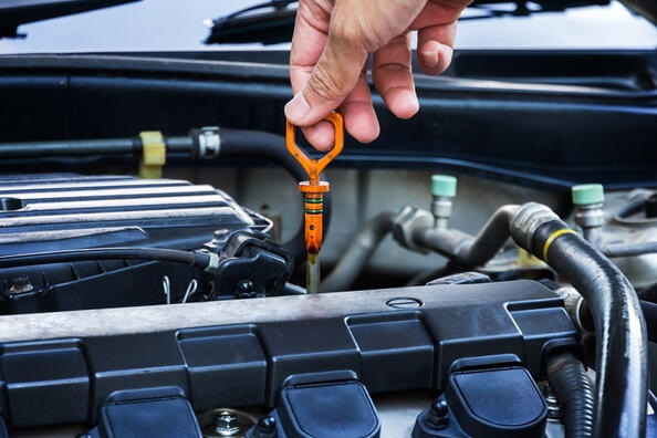 Zo controleer je het motoroliepeil op de juiste manier