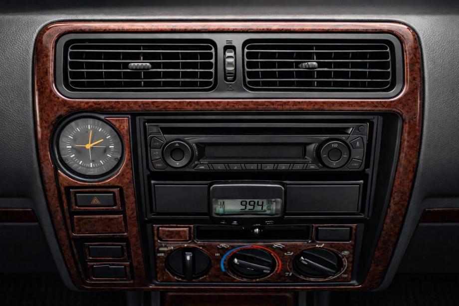 Toyota Land Cruiser 90 Prado 1996–2002 Dashboard sierlijsten V2 Image
