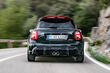Review van de 'hot hatch' MINI John Cooper Works 3D van de derde generatie foto 4