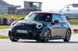 Review van de 'hot hatch' MINI John Cooper Works 3D van de derde generatie foto 1