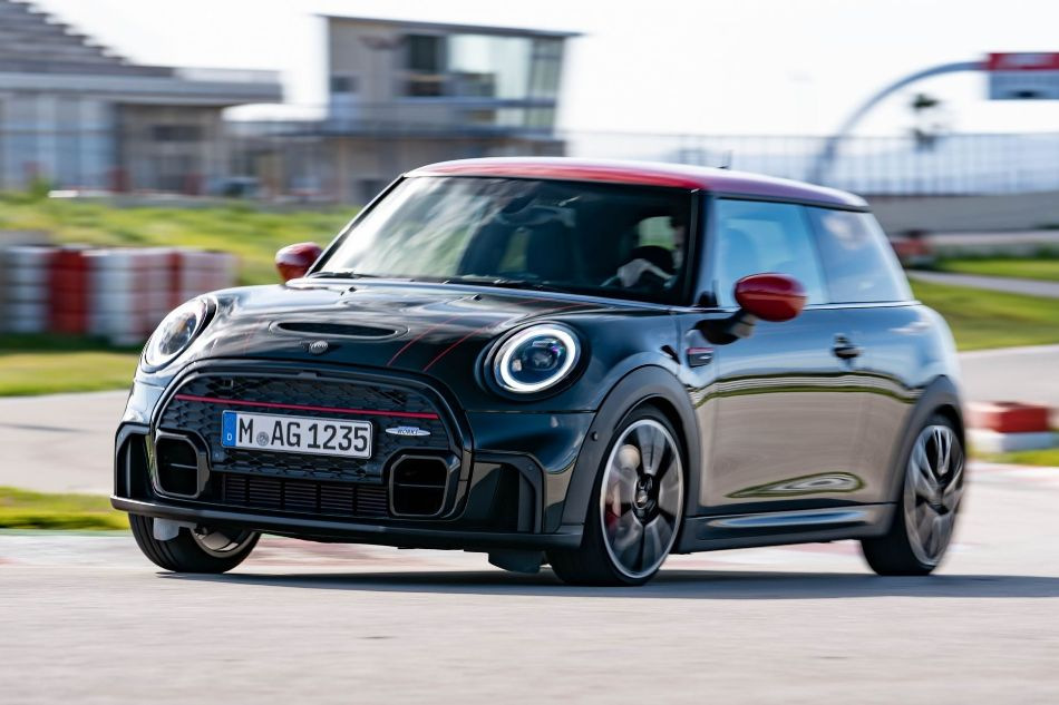 Review van de 'hot hatch' MINI John Cooper Works 3D van de derde generatie