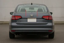Volkswagen Jetta 2011–2018 Sierlijst boven kentekenplaat (Carmos, RVS) foto 1