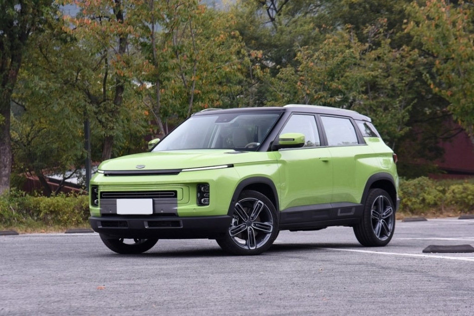 Geely ICON: stijlvolle en technologisch geavanceerde hybride crossover