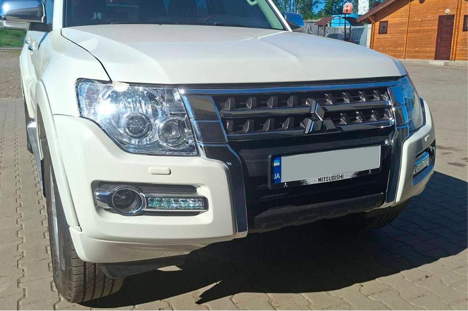 Mitsubishi Pajero Wagon IV 2006–2021 OEM-koplampen (2 stuks) Image