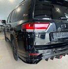 Toyota Land Cruiser 300 2021– WALD bodykit (voor Prestige) foto 5
