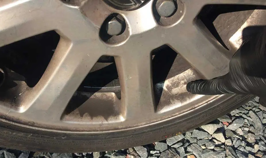 Remstof: de onzichtbare vijand van je auto