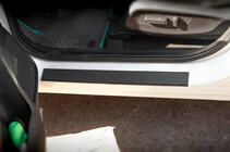 Honda eNP1 2022– ABS instaplijsten DDU (4 stuks, kunststof) foto 1