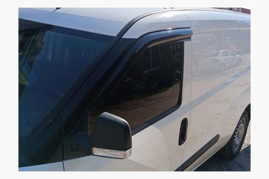 Hyundai H350 2014– Raamwindschermen (set van 2, Sunplex Sport) Image