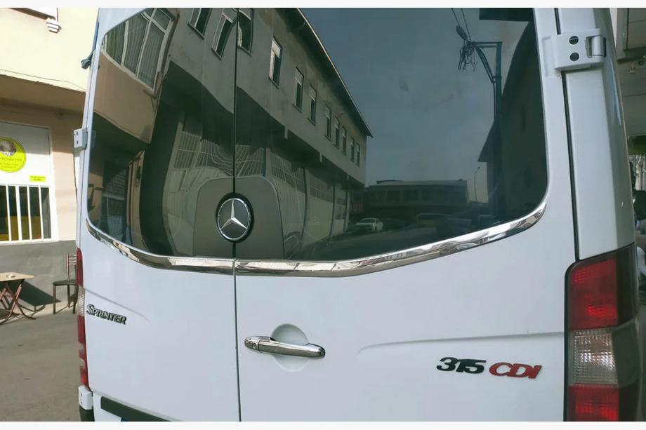 Mercedes Sprinter W906 2006–2018 Achterruit sierlijst Carmos (2 stuks, RVS) Image