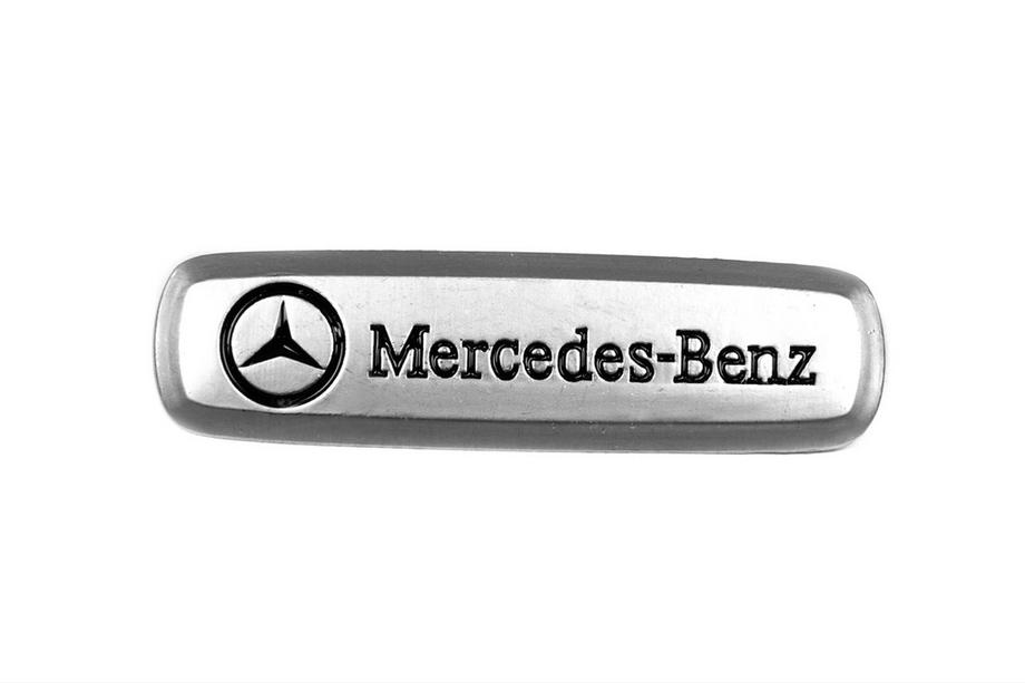 Mercedes-Benz Mercedes aluminium embleem voor automatten (1 st.) Foto 1