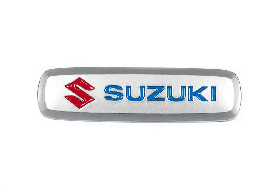 Suzuki Aluminium badge voor automatten (1 st.) Image