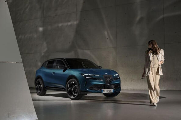 Alfa Romeo Junior 2024-crossover: review