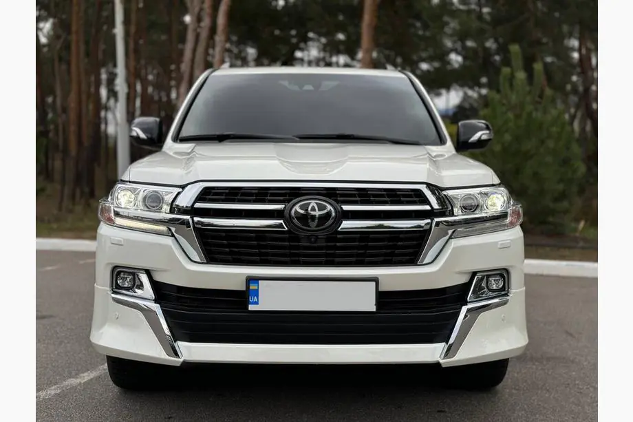 Toyota Land Cruiser 200 2007–2021 Koplampwimpers Китай (2016-2021) Foto 4