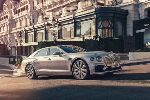 Bentley Flying Spur: luxesedan die traditie en technologie verenigt