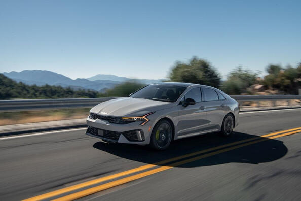 Kia K5 2023 review: vernieuwde sedan in de businessklasse Foto 1