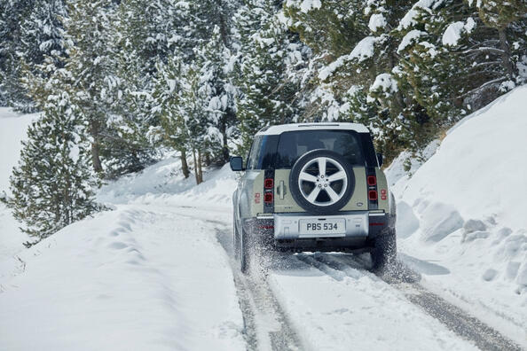 Land Rover Defender 90: review van de driedeurs SUV Foto 5