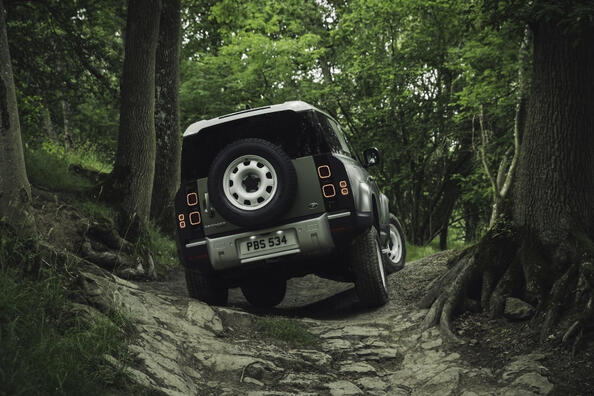 Land Rover Defender 90: review van de driedeurs SUV Foto 3