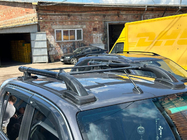 Toyota Hilux 2015– Dakrails Shark (met dwarsbalk) foto 1