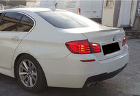 BMW 5 Serie F10/F11 2010–2016 MP-Style achterspoiler (voor F10, hoogglans zwart) foto 3